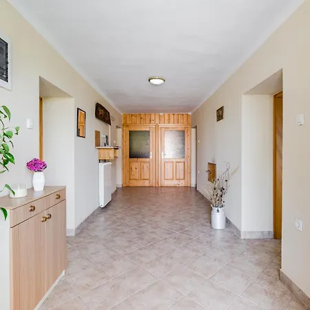 House Pod Ledinco Dom wakacyjny *