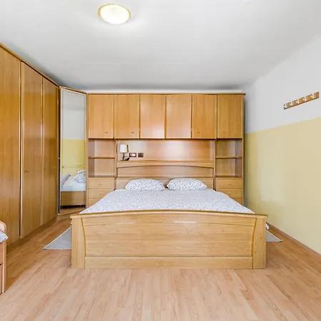 Dom wakacyjny House Pod Ledinco Most na Soči
