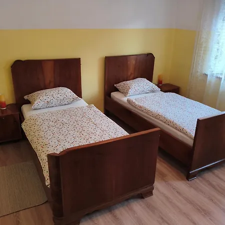 House Pod Ledinco Dom wakacyjny