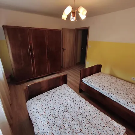 House Pod Ledinco Dom wakacyjny